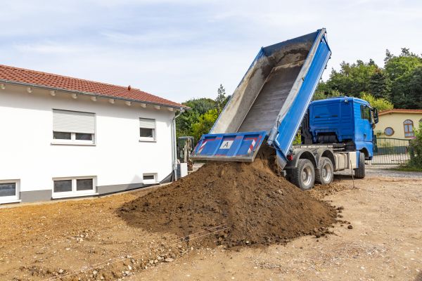 Garden Dirt Delivery in Tempe